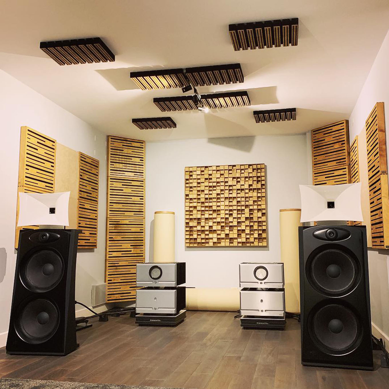 _0001_hifi (1).jpg