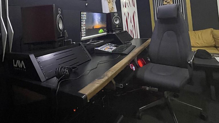 Ekolam Desk – by Lava Akustik